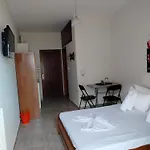 Eirini's Hause Apart Otel 3*