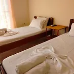 Apart Otel Eirini's Hause Nea Moudania