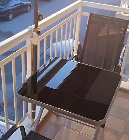 Aparthotel Eirini's Hause 3*