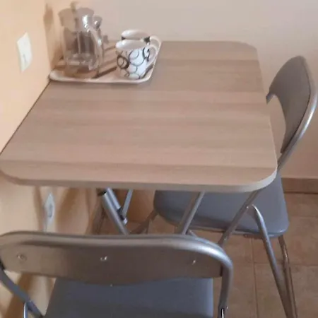 Aparthotel Eirini's Hause Nea Moudania