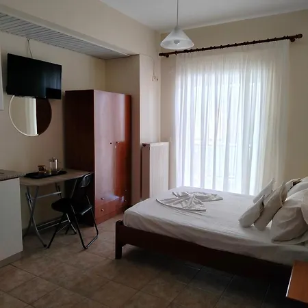 Eirini's Hause Aparthotel