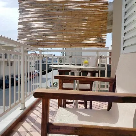 Aparthotel Eirini's Hause Nea Moudania