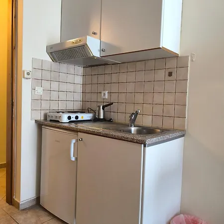 Eirini's Hause מלון דירות
