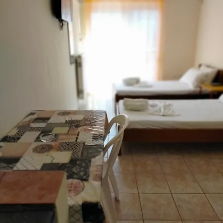 Eirini's Hause Апарт-отель