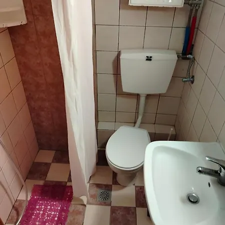 Eirini's Hause Aparthotel *