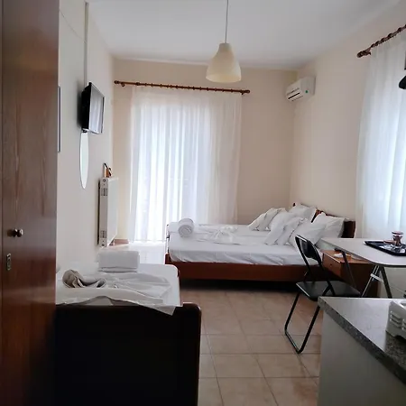 Eirini's Hause Апарт-отель 3*