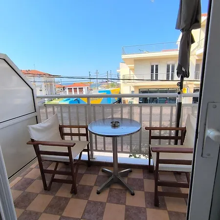 Апарт-отель Eirini's Hause 3*