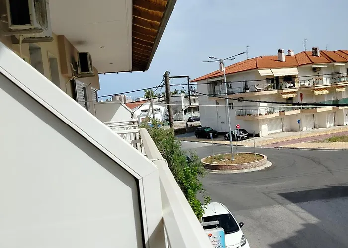 Eirini's Hause Aparthotel Nea Moudania