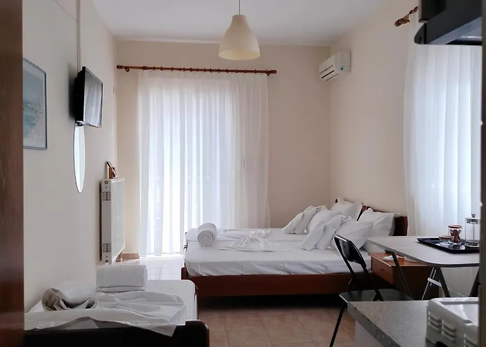 Eirini's Hause Aparthotel