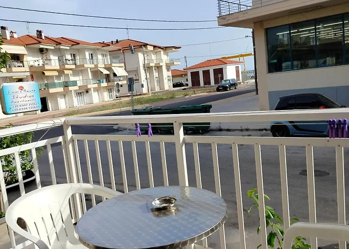 Eirini's Hause Aparthotel 3*