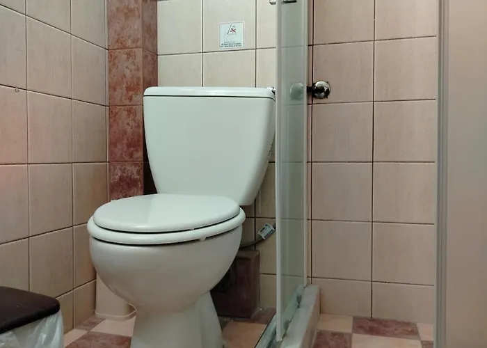 Aparthotel Eirini's Hause 3*