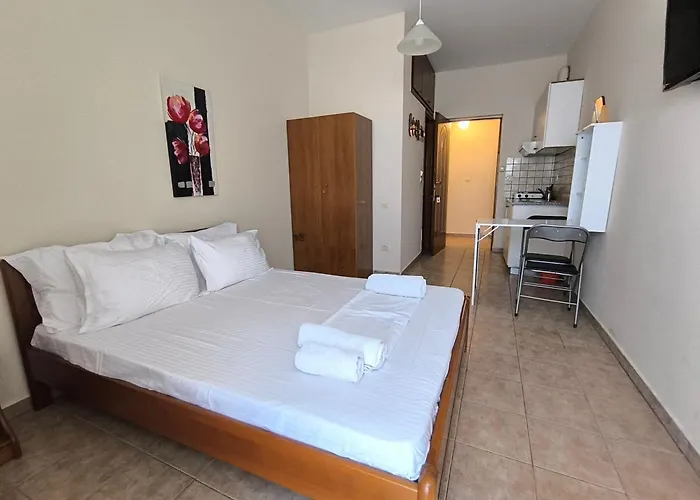 Aparthotel Eirini's Hause