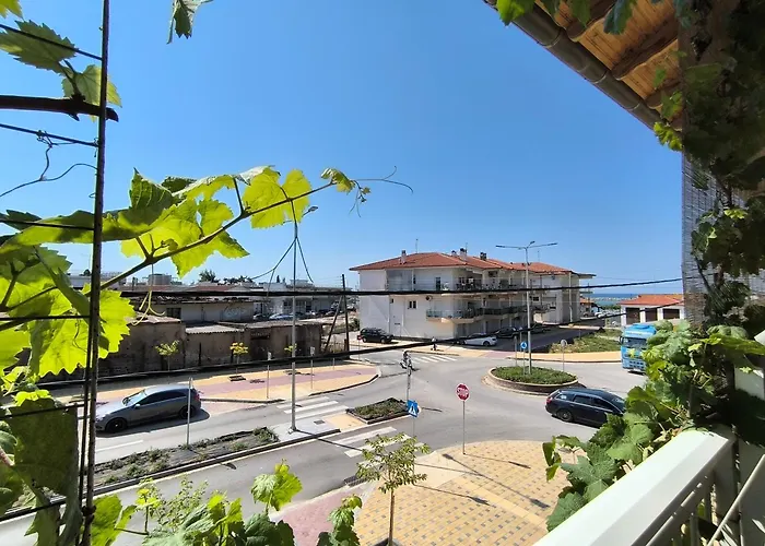 Aparthotel Eirini's Hause 3*